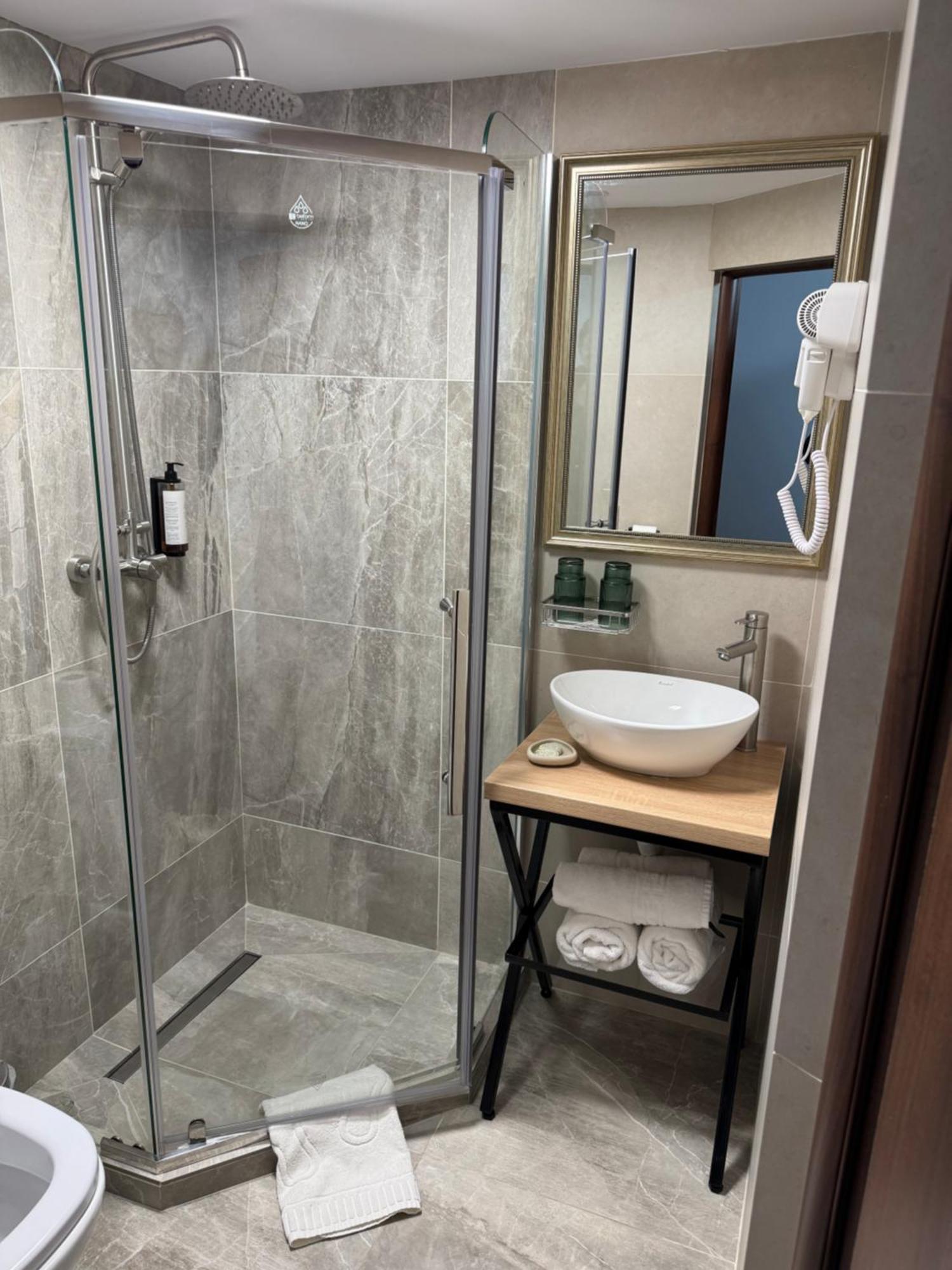 Hotel La Coltul Castelului Bran Boutique Zewnętrze zdjęcie