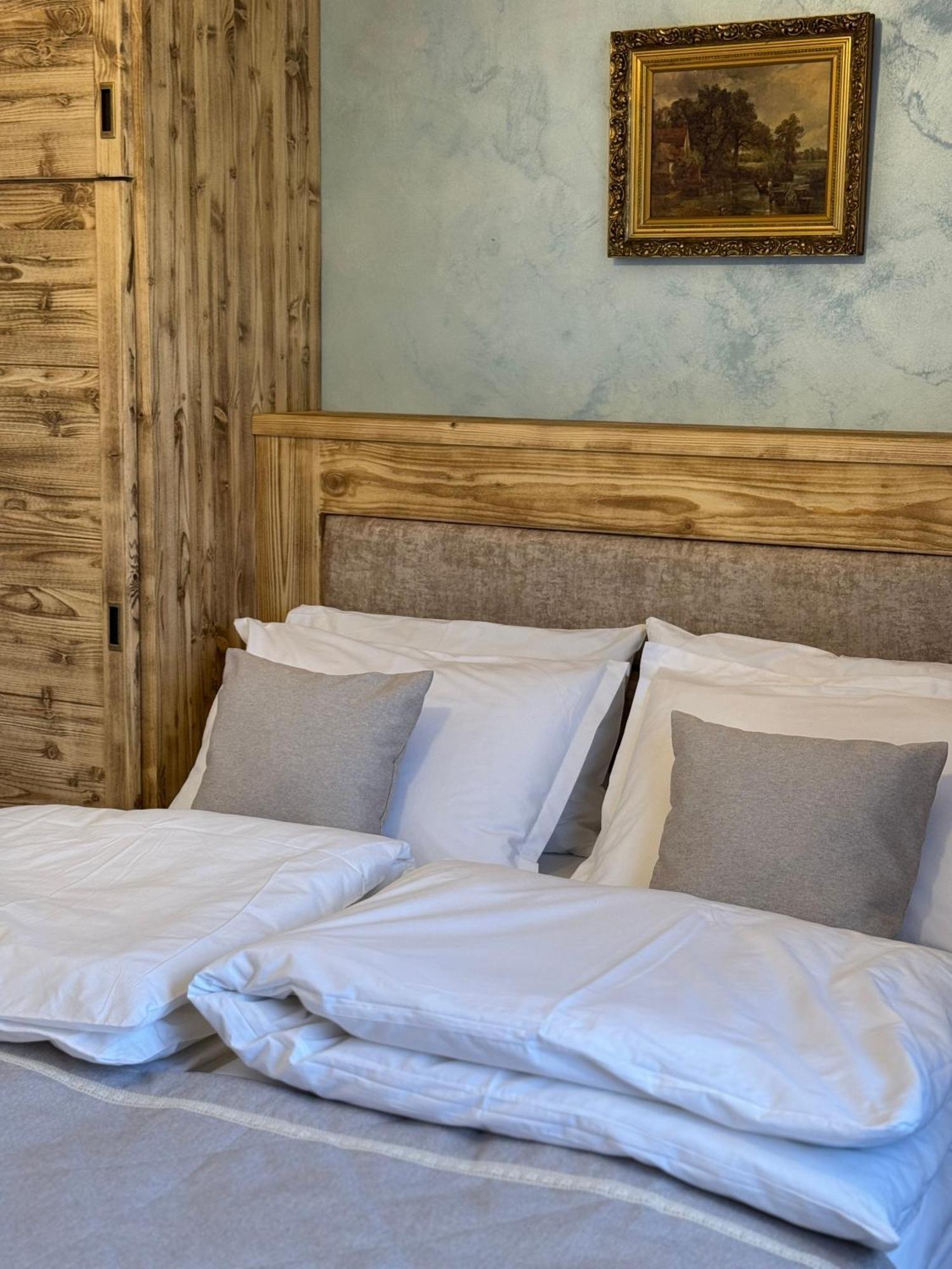 Hotel La Coltul Castelului Bran Boutique Zewnętrze zdjęcie