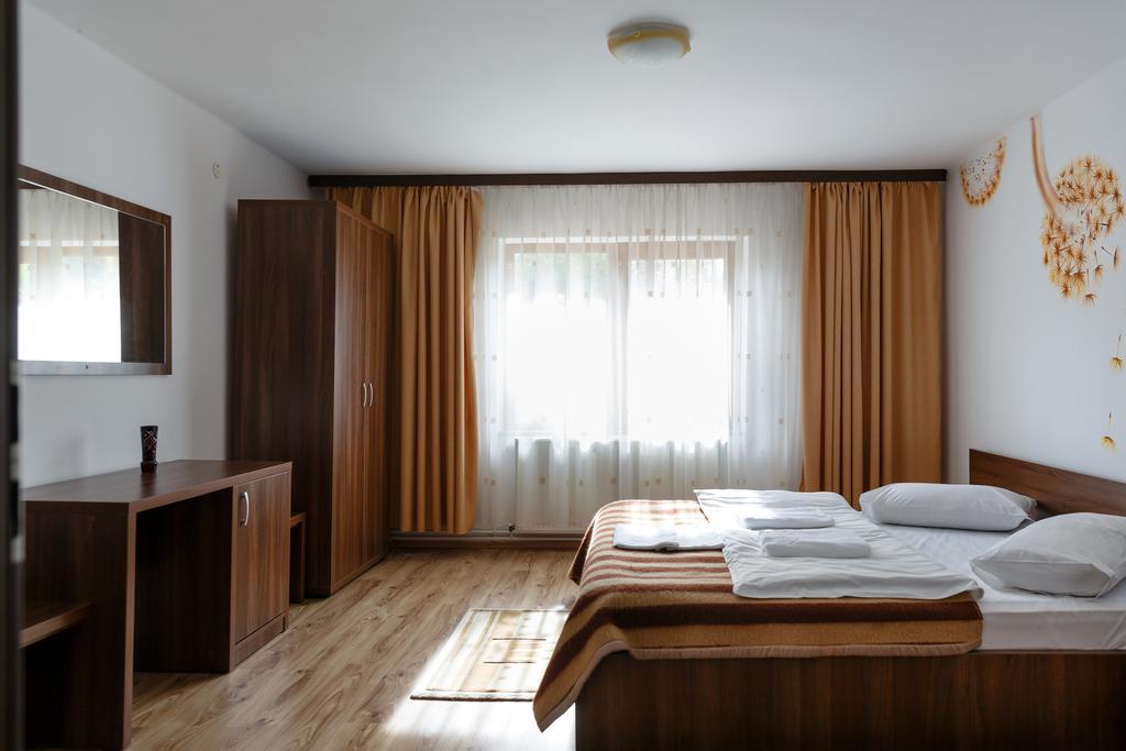 Hotel La Coltul Castelului Bran Boutique Zewnętrze zdjęcie